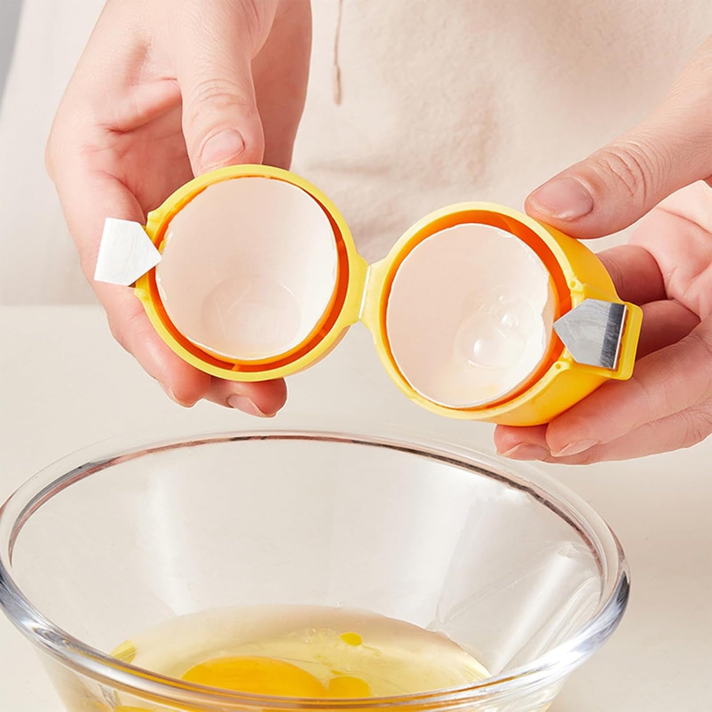 Egg Shell Opener – Stainless Steel Egg Cracker Tool for Raw, Soft & Hard-Boiled Eggs, Handheld Eggshell Cutter & Separator Kitchen Gadget, No Mess Egg Topper for Baking & Cooking